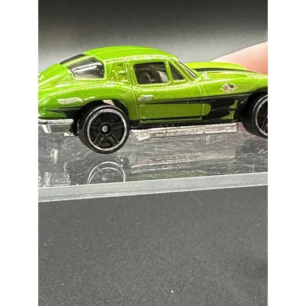 1979 Mattel Hot Wheels 63 Corvette Stingray Metallic Green Black No Side Windows